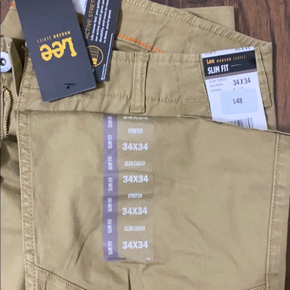 Lee’s Cargos Pants NEW